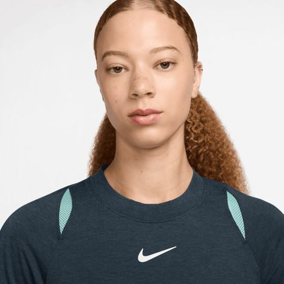 Nike Court Advantage Tee