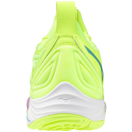 Mizuno Wave Momentum 3