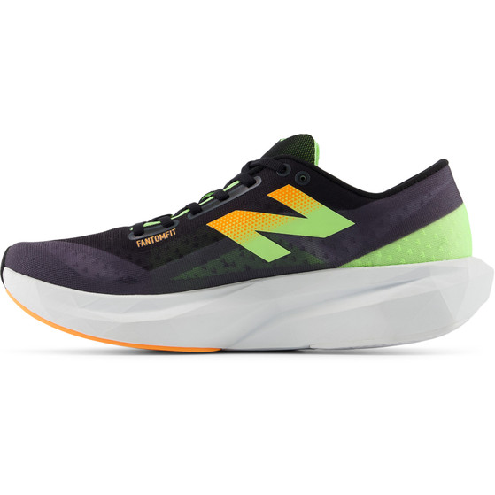 New Balance Fuelcell Rebel v4 Heren