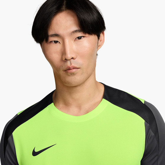 Nike Strike Top