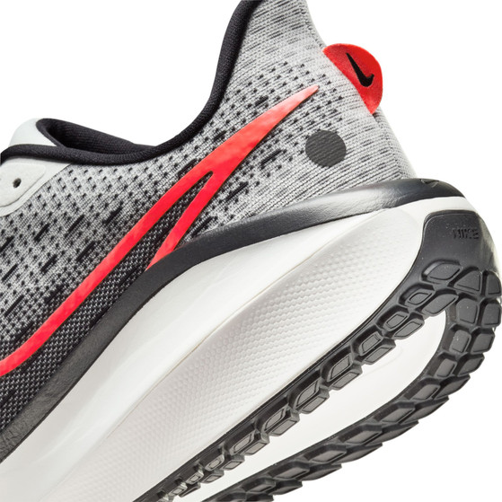Nike Vomero 17 Herren