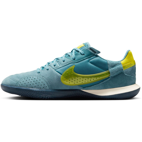 Nike Street Gato