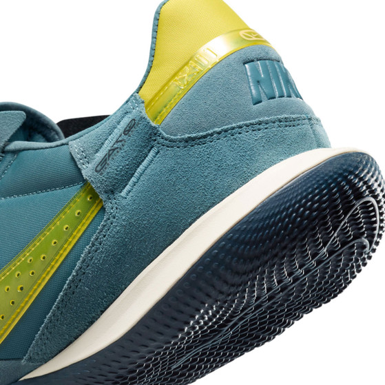 Nike Street Gato