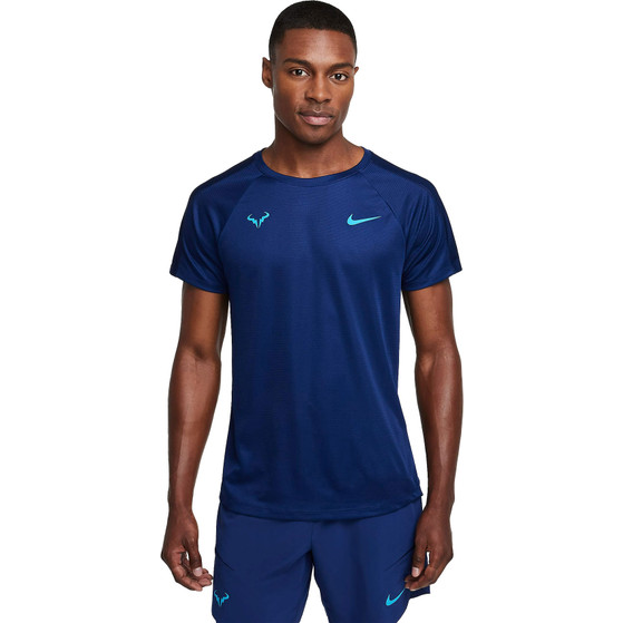Nike challenger tee discount