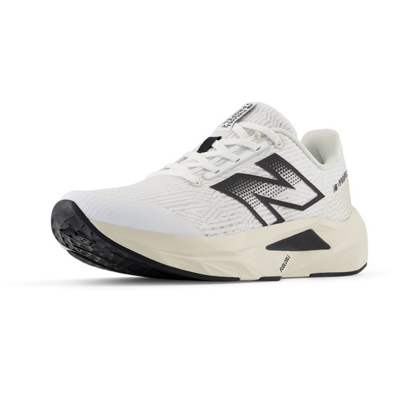 New Balance FuelCell Propel v5  Barn