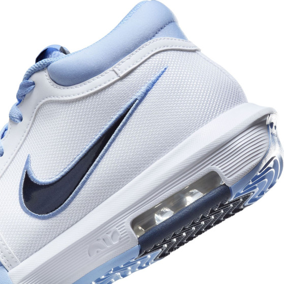 Nike LeBron Witness VIII