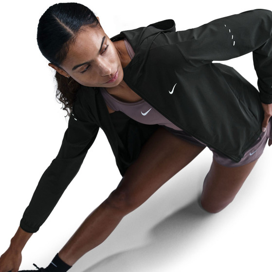 Nike Dri-FIT Swift Repel Jacke Damen