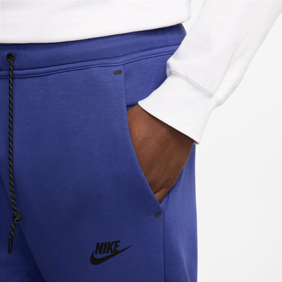 Nike Tech Fleece Trainingsanzug
