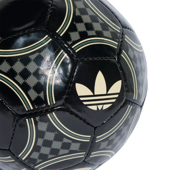 adidas Bayern München Club Bal - Maat 5