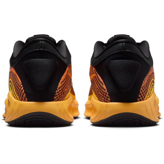Nike G.T. Hustle Academy
