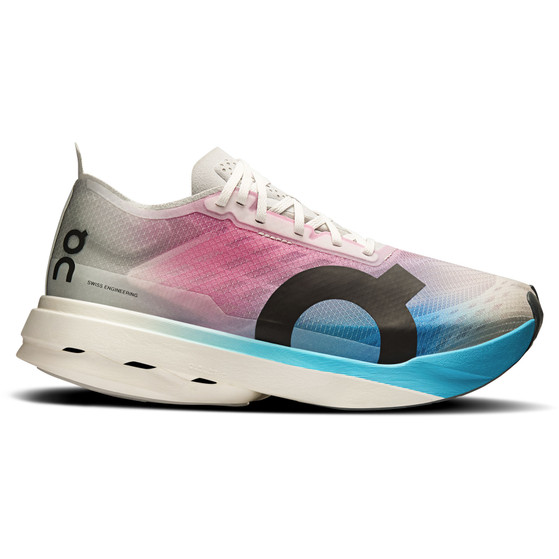 On Cloudboom Strike Women