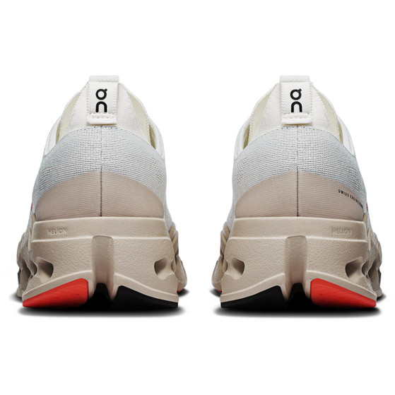 On Cloudsurfer Max Wide Dam