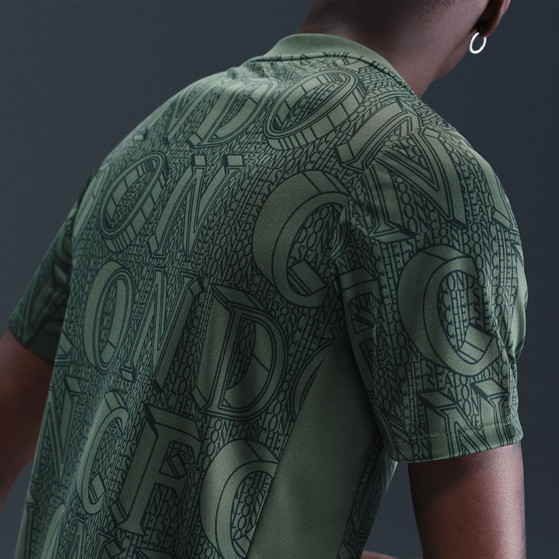Nike Chelsea Pre-Match Top 2025/2026
