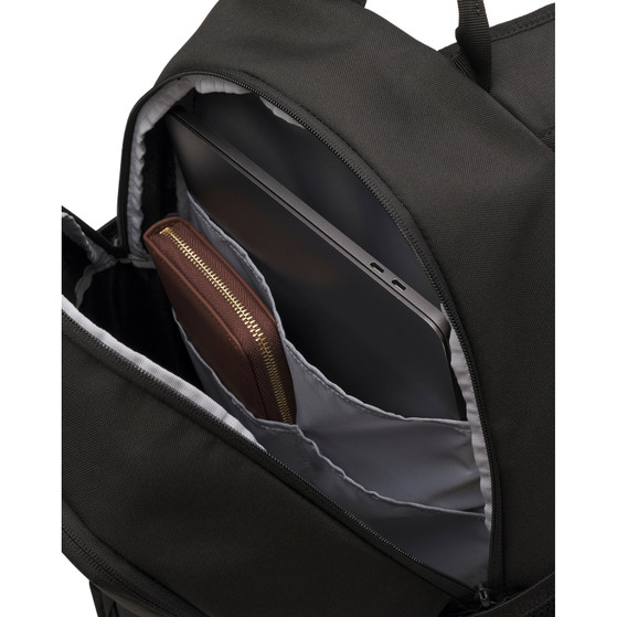 Under Armour Hustle 6.0 Backpack