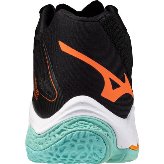 Mizuno Wave Lightning Z8 Mid