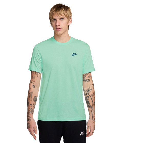 Nike Sportswear Club Tee