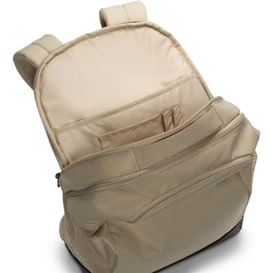 nike brasilia backpack brown Medium (Midnight Navy) It has plenty of pockets to help you stay organised including a sleeve to fit your laptop Nike Brasilia Backpack