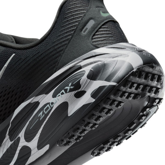 Nike Vomero 18 Herren