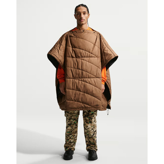 Nike ACG Therma-FIT Convertible Camp Blanket