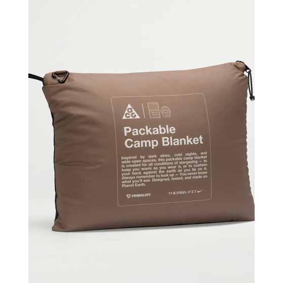 Nike ACG Therma-FIT Convertible Camp Blanket