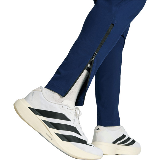 adidas Sweden Tiro Travel Tracksuit WC 2026 - PassaSports.com