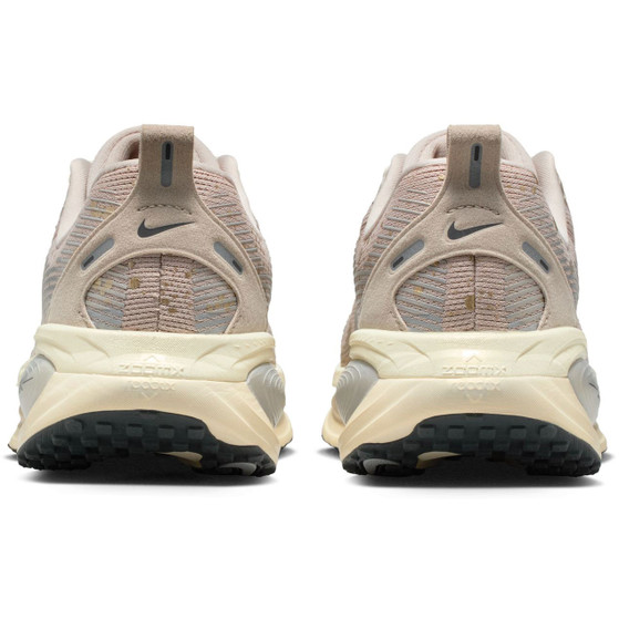 Nike Vomero 18 SE Women