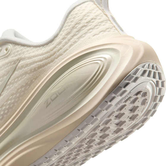 Nike Vomero Plus ESS Dames
