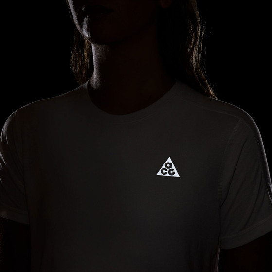 Nike Dri-FIT ACG Trail T-Shirt Women