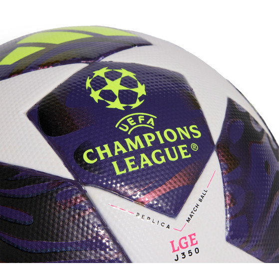adidas Champions League Budapest J350 - Maat 4