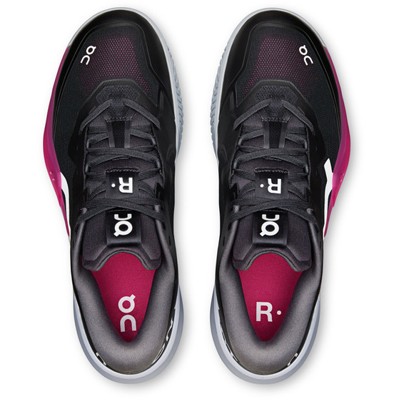 On The Roger Pro 3 Clay Heren