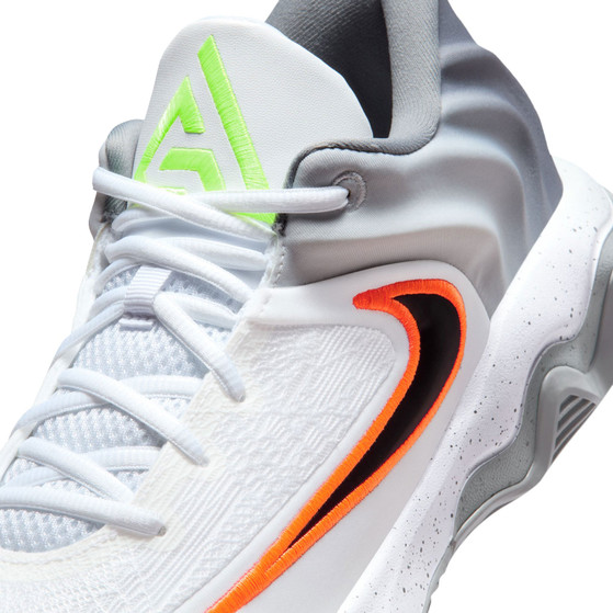 Nike Giannis Immortality 4