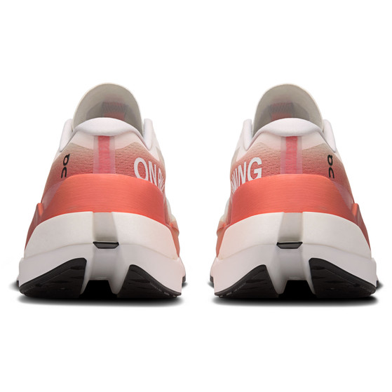 On Cloudboom Max Dam