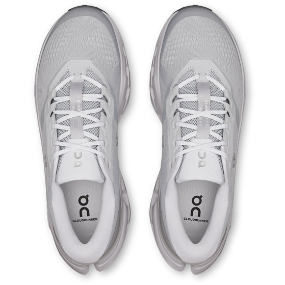 On Cloudrunner 3 Heren