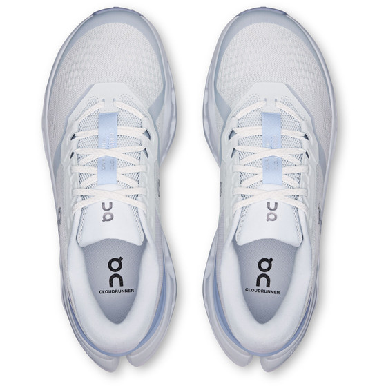 On Cloudrunner 3 Dam