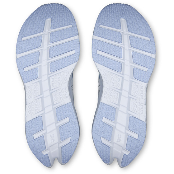 On Cloudrunner 3 Dam