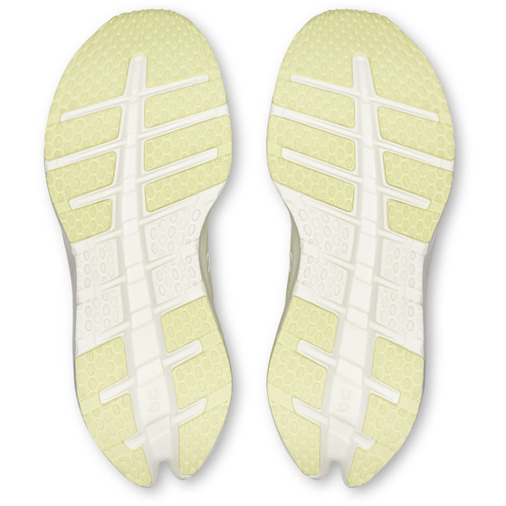 On Cloudrunner 3 Dam