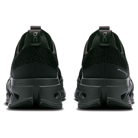 On Cloudsurfer Max Wide Dam