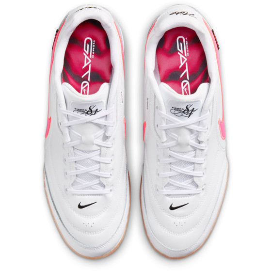 Nike Tiempo Street Gato