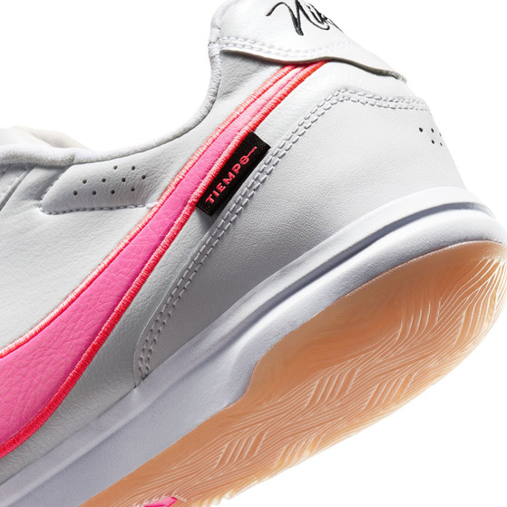 Nike Tiempo Street Gato