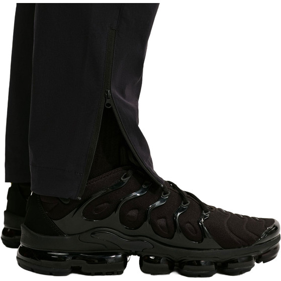 Nike Chelsea Tech Woven Trainingspak 2026/2027