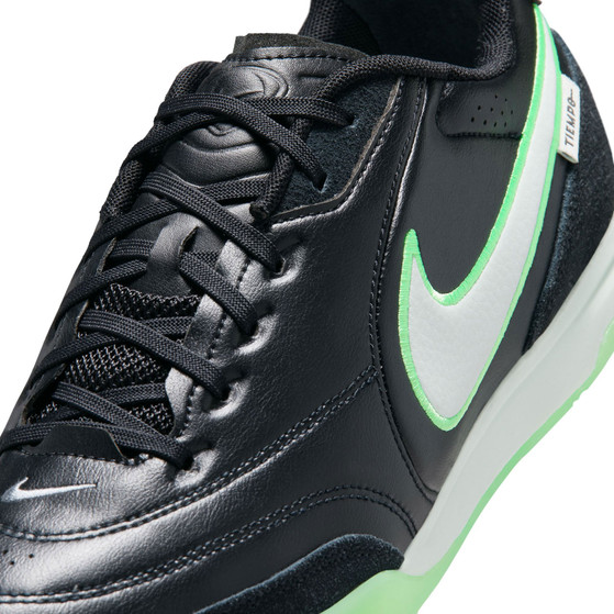 Nike Tiempo Street Gato