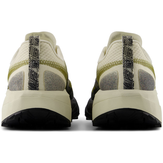 New Balance FuelCell SuperComp Trail v2 Dames
