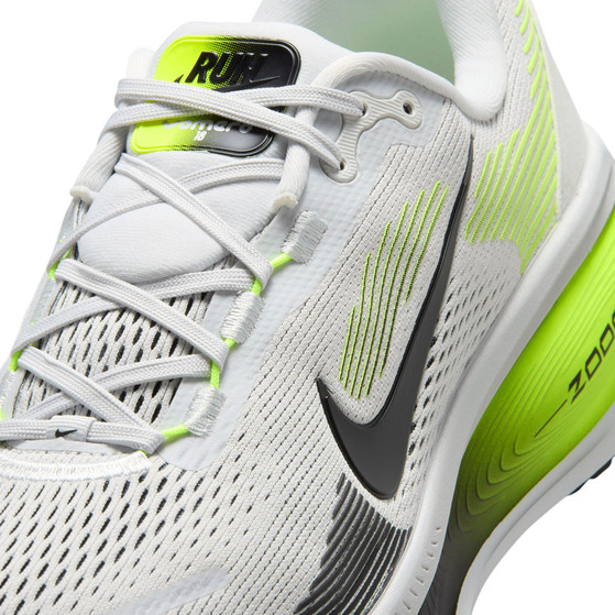 Nike Vomero 18 Herren