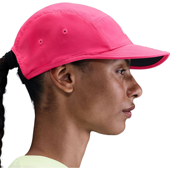 Nike Dri-FIT Fly Pet