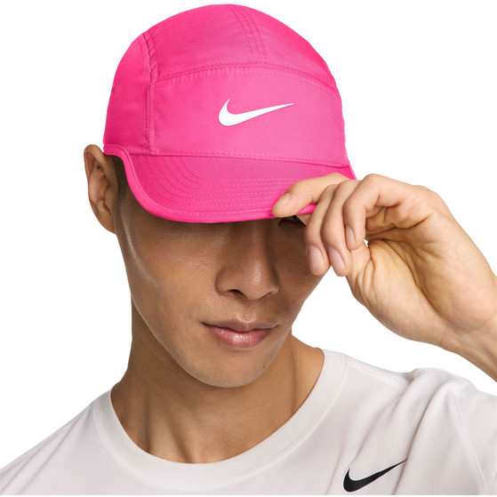 Nike Dri-FIT Fly Pet
