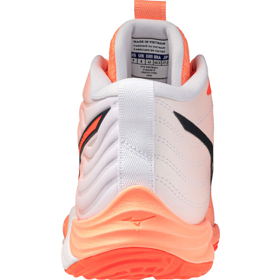 Mizuno Wave Momentum Elite Mid