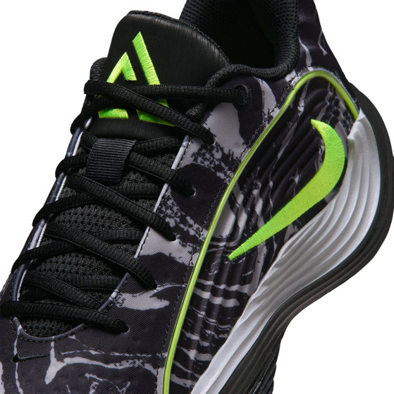 Nike Giannis Immortality 5