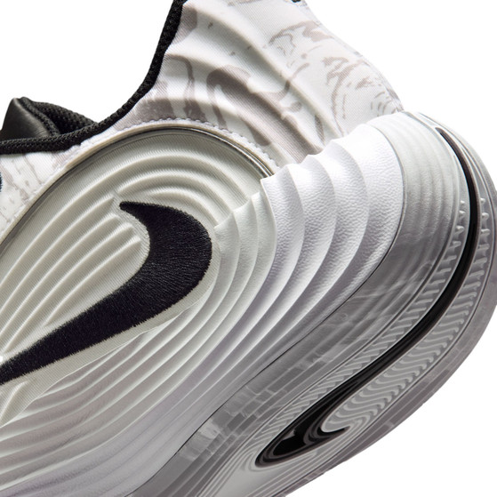 Nike Giannis Immortality 5