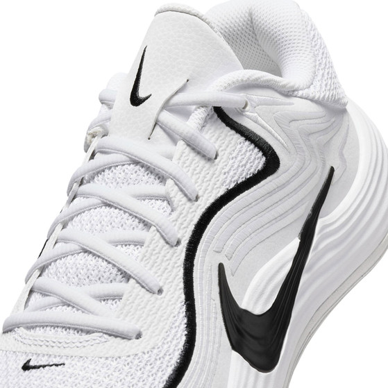 Nike Precision 8