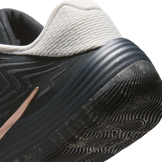 Nike Precision 8